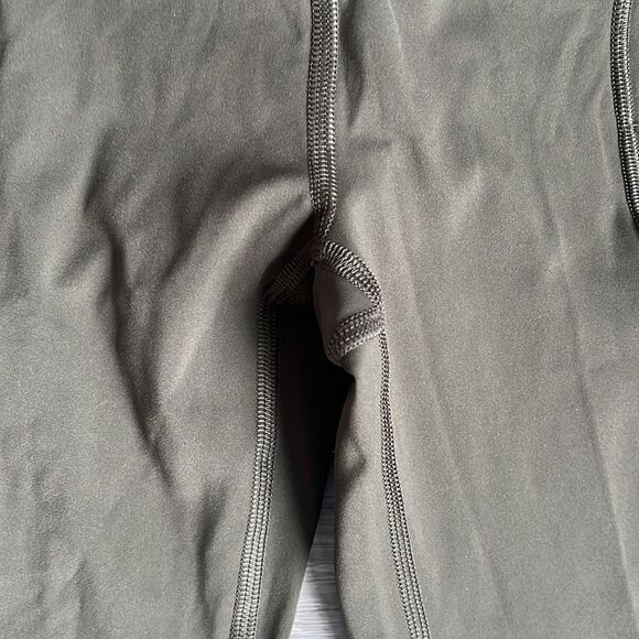Lululemon 7/8 Tight II *Nulux 25" Dark Olive - Picture 10 of 12